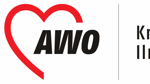 Auf dem Foto ist das Firmenlogo der AWO zu sehen. 
