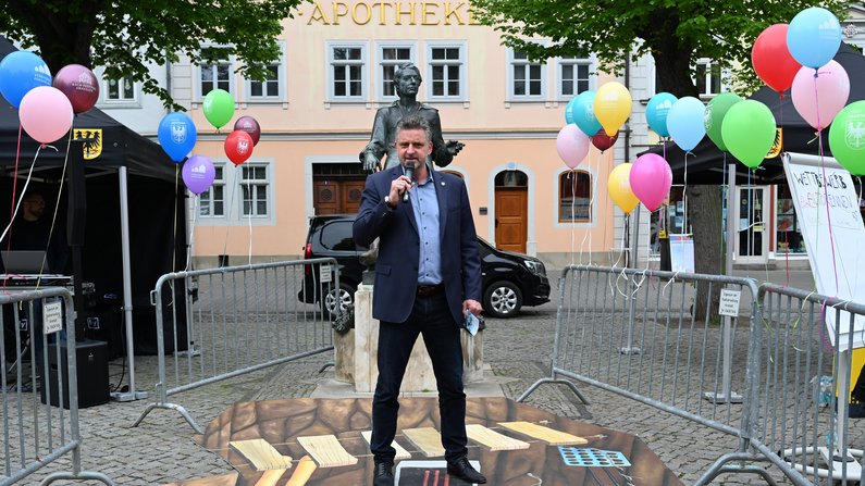 Auf dem Bild ist Bürgermeister Frank Spilling zu sehen. Auf dem Bild ist Bürgermeister Frank Spilling zu sehen.